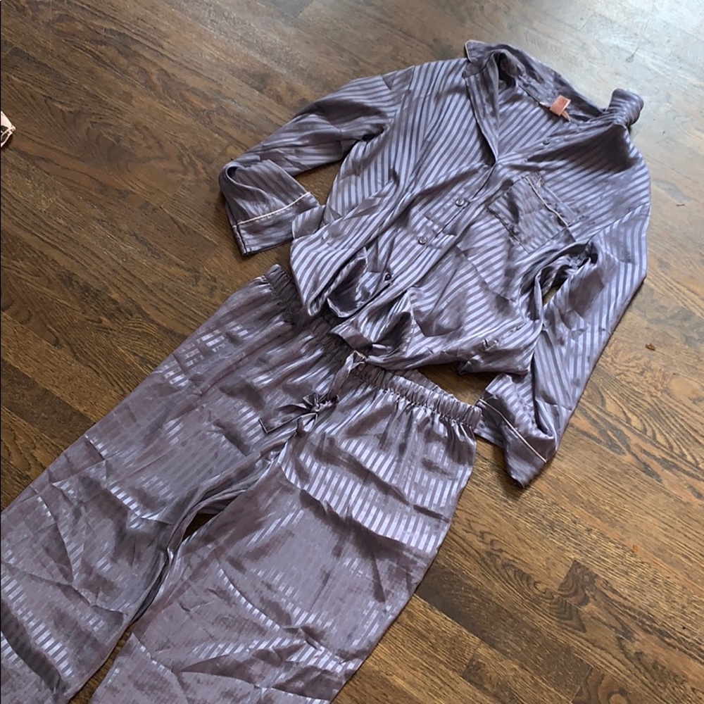 Silky Victoria’s Secret pj set